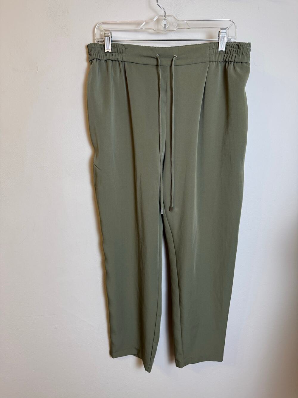 Zara Women’s Olive Green Elastic Waist Light Weight Pants Sz L